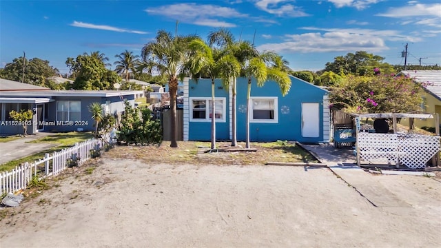317 NW 4th Ave, Delray Beach, FL 33444 - view of front of house featuring stucco siding