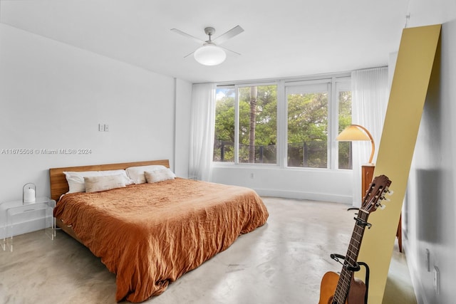 bedroom with ceiling fan