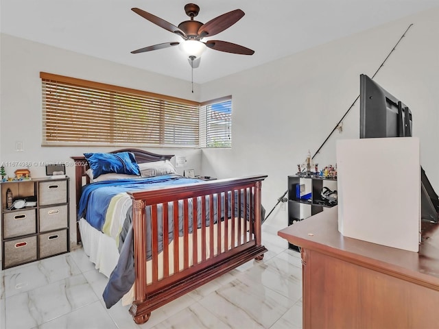 bedroom with ceiling fan