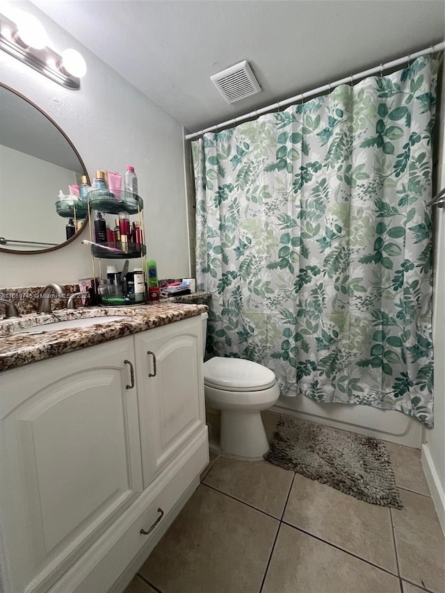 8075 NW 7th St Unit 109, Miami, FL 33126 - full bath with vanity, toilet, tile patterned floors, and shower / bathtub combination with curtain