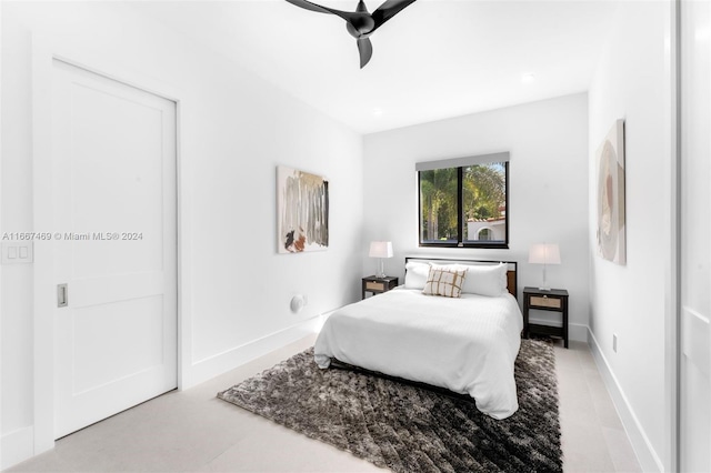 bedroom with ceiling fan