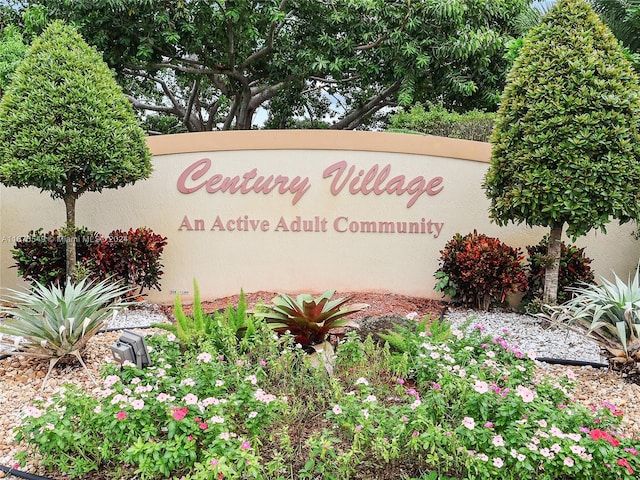 view of community / neighborhood sign