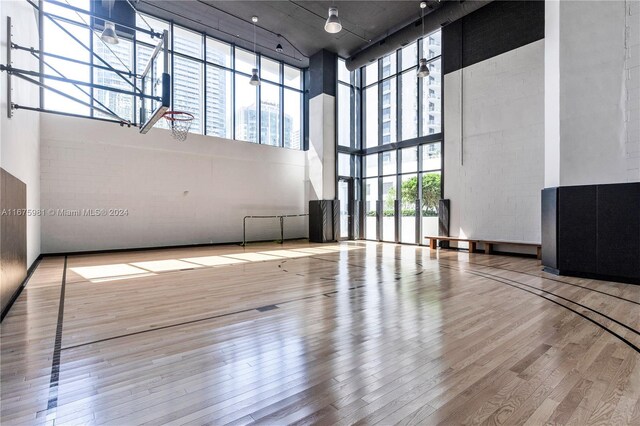 1010 Brickell Ave Unit 1607, Miami, FL 33131 - view of basketball court featuring community basketball court