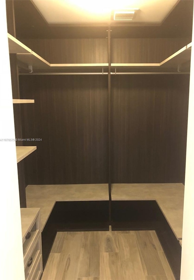 801 S Miami Ave Unit 3903, Miami, FL 33130 - view of walk in closet