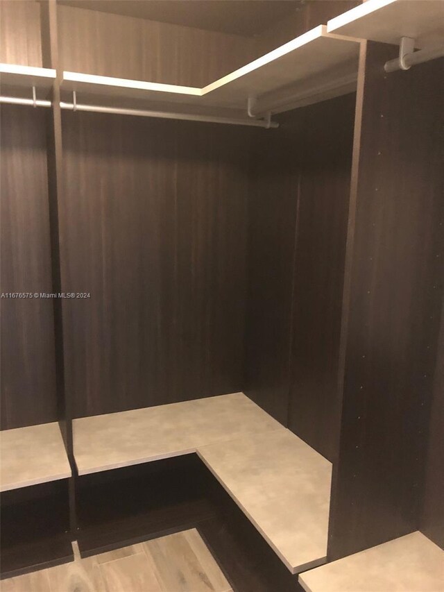 801 S Miami Ave Unit 3903, Miami, FL 33130 - view of walk in closet