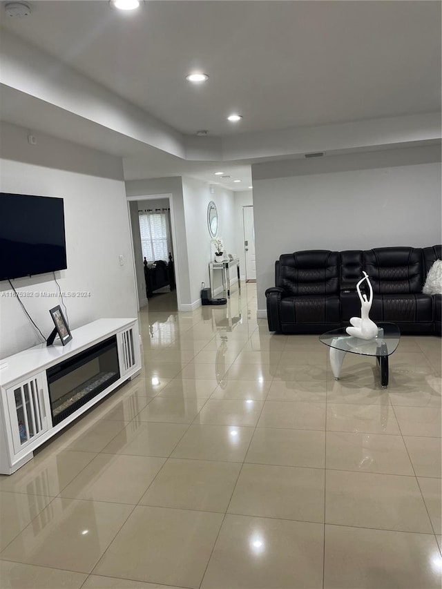 1369 Rainbow Ave, Palm Beach, FL 33406 - tiled living room with recessed lighting and baseboards