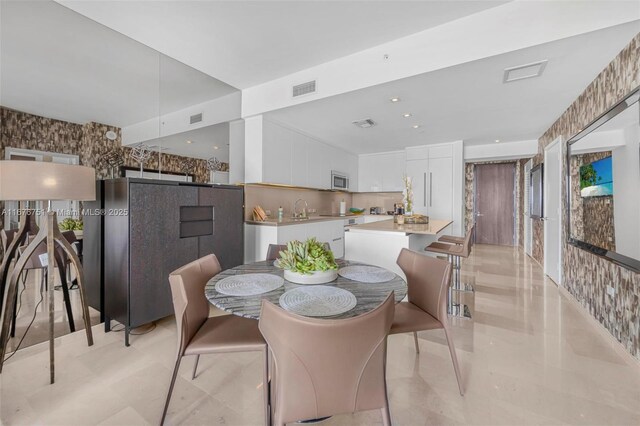 88 SW 7th St Unit 3806, Miami, FL 33130 - view of bedroom
