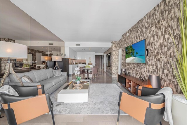 88 SW 7th St Unit 3806, Miami, FL 33130 - view of walk in closet
