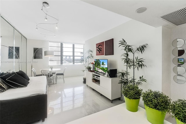 100 Lincoln Rd Unit 1201, Miami Beach, FL 33139 - view of living area