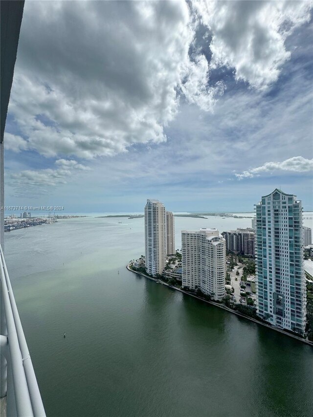 325 S Biscayne Blvd Unit 19, Miami, FL 33131 - water view with nearby urban area