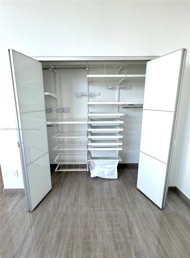 325 S Biscayne Blvd Unit 19, Miami, FL 33131 - view of closet