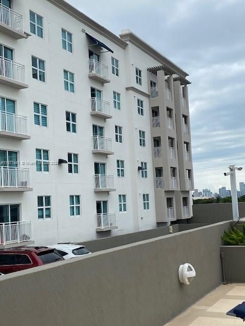 50 Menores Ave Unit 829, Coral Gables, FL 33134 - view of apartment building / complex
