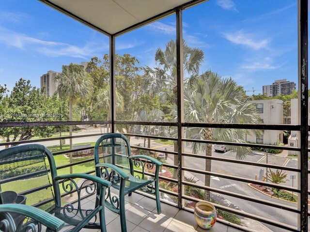 20400 W Country Club Dr Unit 301, Aventura, FL 33180 - view of unfurnished sunroom