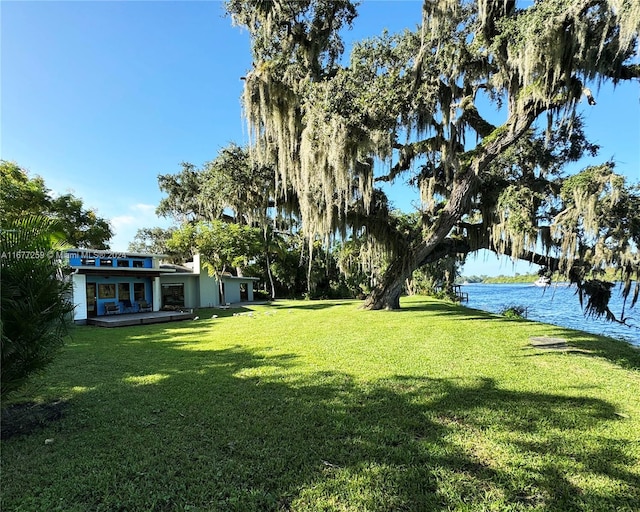 view of yard with a water view