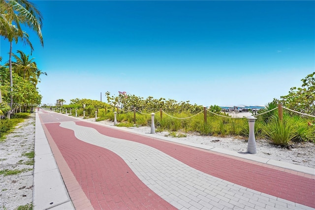 4401 Collins Ave Unit 915, Miami Beach, FL 33140 - view of home's community