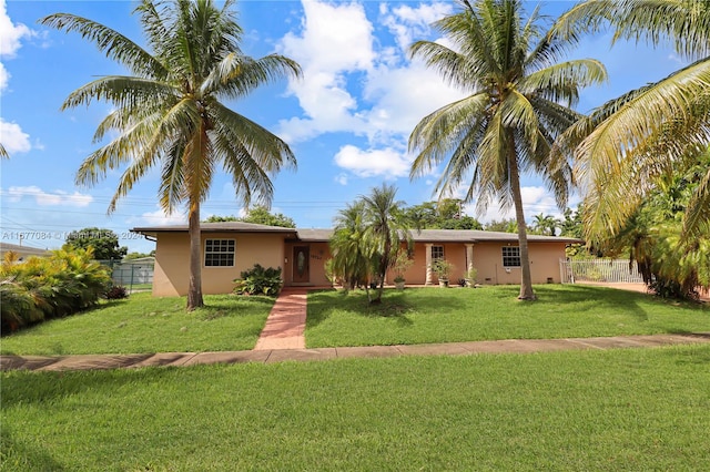 view of front of house with a front yard