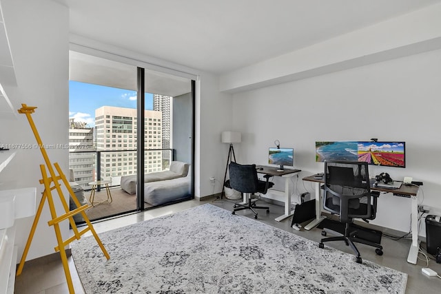 88 SW 7th St Unit 1710, Miami, FL 33130 - office space with expansive windows and baseboards