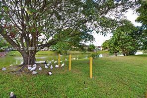 view of yard featuring a water view