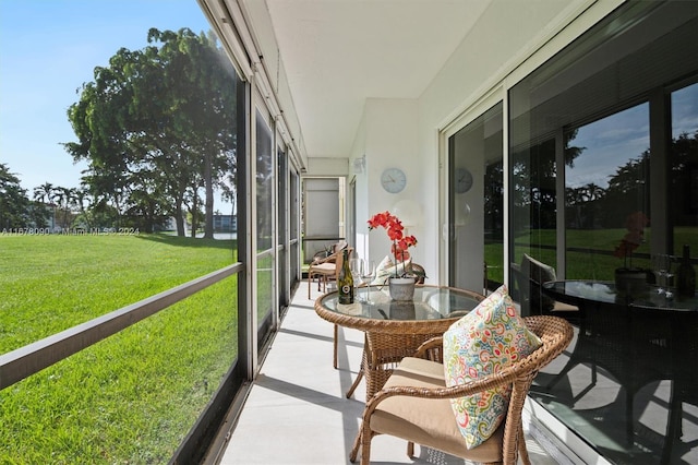 view of sunroom / solarium