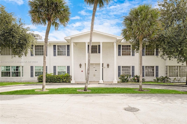 6600 NE 22nd Way Unit 2303, Fort Lauderdale, FL 33308 - neoclassical / greek revival house featuring brick siding