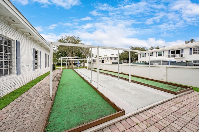 6600 NE 22nd Way Unit 2303, Fort Lauderdale, FL 33308 - surrounding community with a bocce ball area