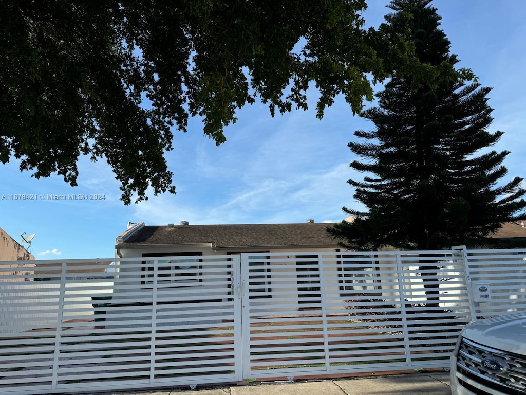 12961 SW 50th Ln Unit 1, Miami, FL 33175 - view of gate
