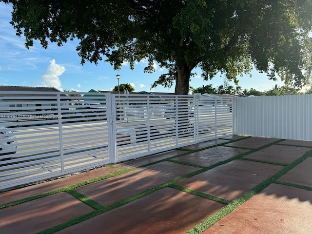 12961 SW 50th Ln Unit 1, Miami, FL 33175 - view of gate
