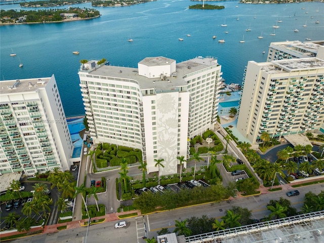 bird's eye view featuring a water view