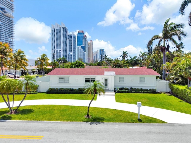 view of front of house with a front yard