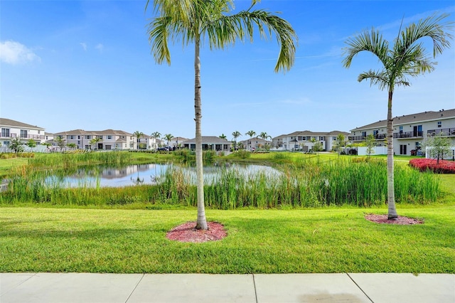 view of yard featuring a water view