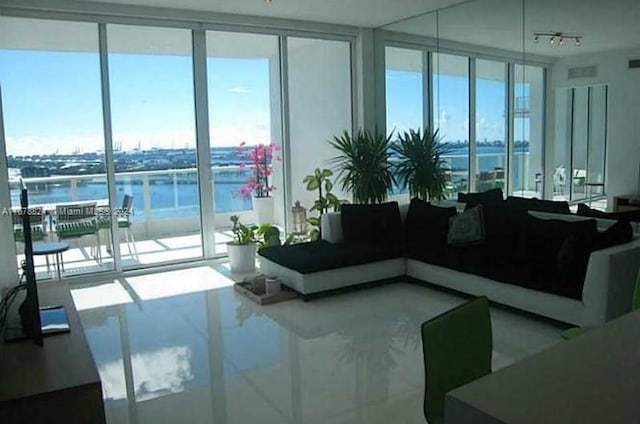 common area featuring a water view