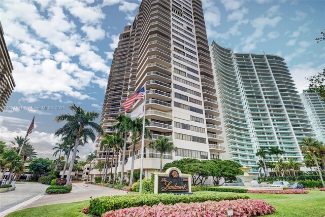 20185 E Country Club Dr Unit 2209, Aventura, FL 33180 - view of building exterior