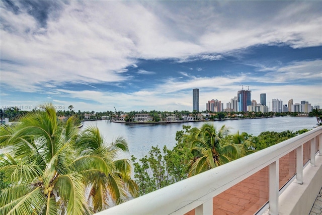 20185 E Country Club Dr Unit 2209, Aventura, FL 33180 - water view featuring a view of skyline