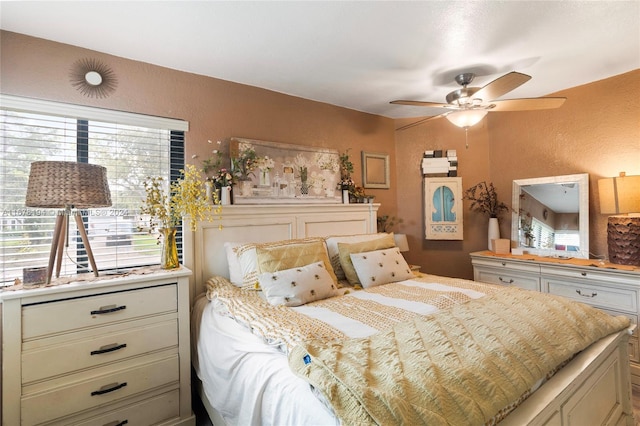 bedroom featuring ceiling fan