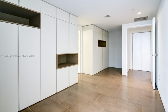 9940 W Bay Harbor Dr Unit 7G-N, Bay Harbor Islands, FL 33154 - view of closet