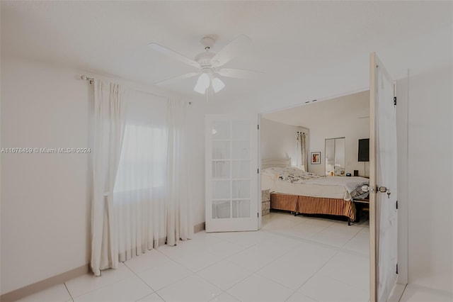 bedroom with ceiling fan