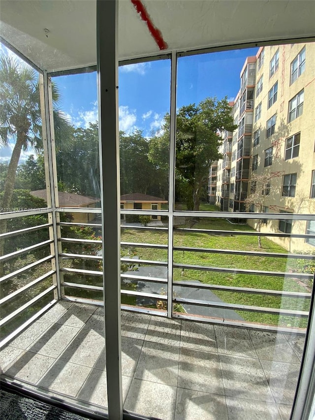 view of unfurnished sunroom