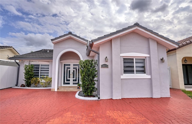 view of front of house featuring a patio area