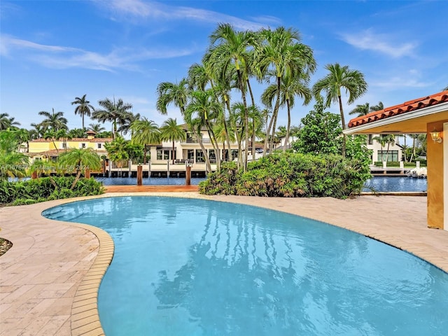 449 Isle Of Palms Dr, Fort Lauderdale, FL 33301 - view of swimming pool with a water view