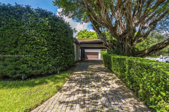 view of front of home featuring a garage