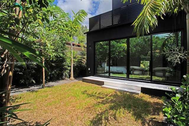 420 SW 15th Rd, Miami, FL 33129 - view of green lawn