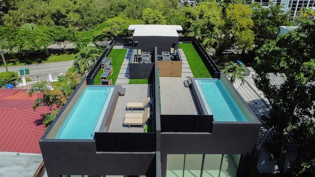 420 SW 15th Rd, Miami, FL 33129 - view of pool
