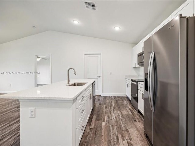 kitchen featuring dark hardwood / wood-style floors, stainless steel appliances, a center island with sink, sink, and white cabinetry