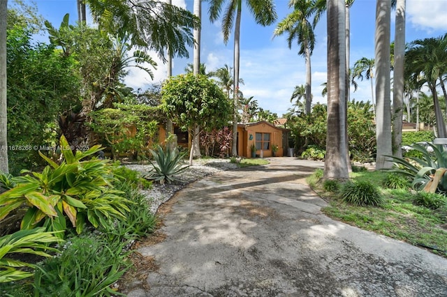 330 W Rivo Alto Dr, Miami Beach, FL 33139 - obstructed view of property featuring driveway