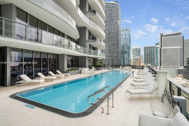 1000 Brickell Plz Unit 2907, Miami, FL 33131 - community pool with a view of city and a patio