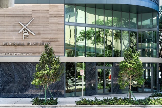 1000 Brickell Plz Unit 2907, Miami, FL 33131 - property entrance featuring french doors