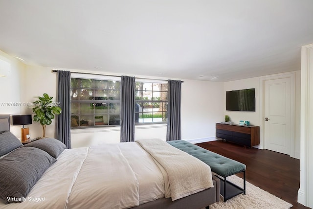 2616 Acacia Ct, Fort Lauderdale, FL 33301 - bedroom featuring dark wood-style floors and baseboards