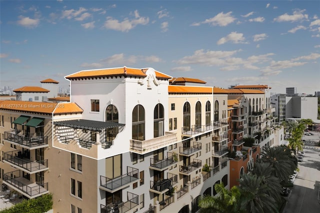 55 Merrick Way Unit 808, Coral Gables, FL 33134 - view of apartment building / complex