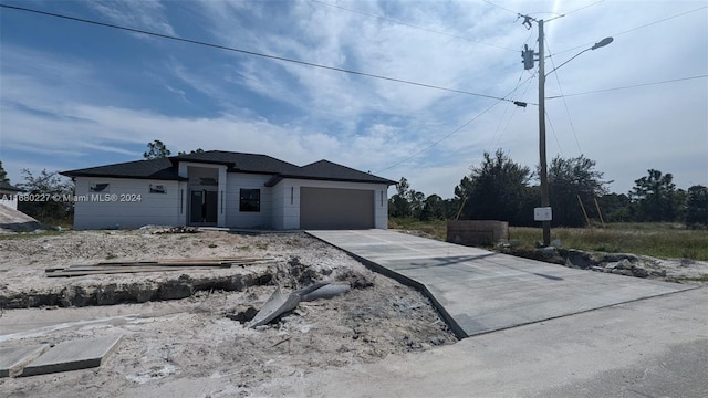 view of front facade with a garage