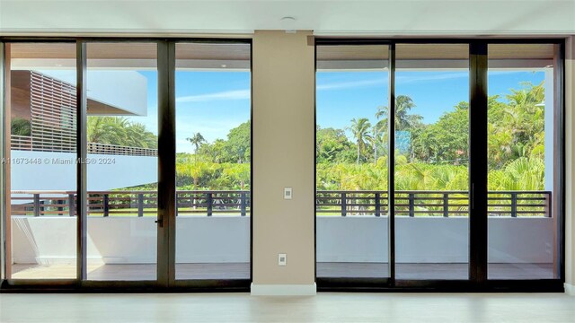 9860 NE 5th Avenue Rd, Miami Shores, FL 33138 - photo 54